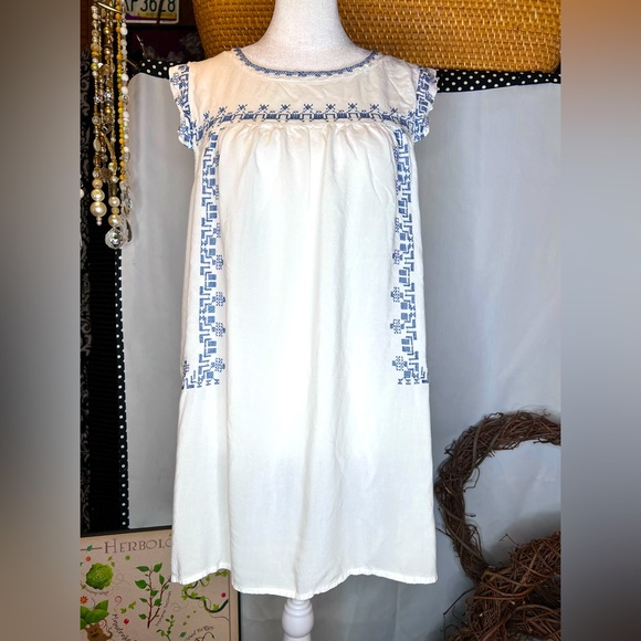 American Eagle Outfitters Dresses & Skirts - American Eagle Outfitters Indian Made Boho Dress Size Large